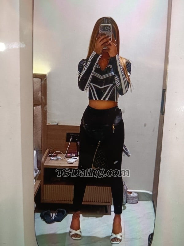 feedphoto-AAROHI_ROY-0078196  AAROHI ROY feed photo
