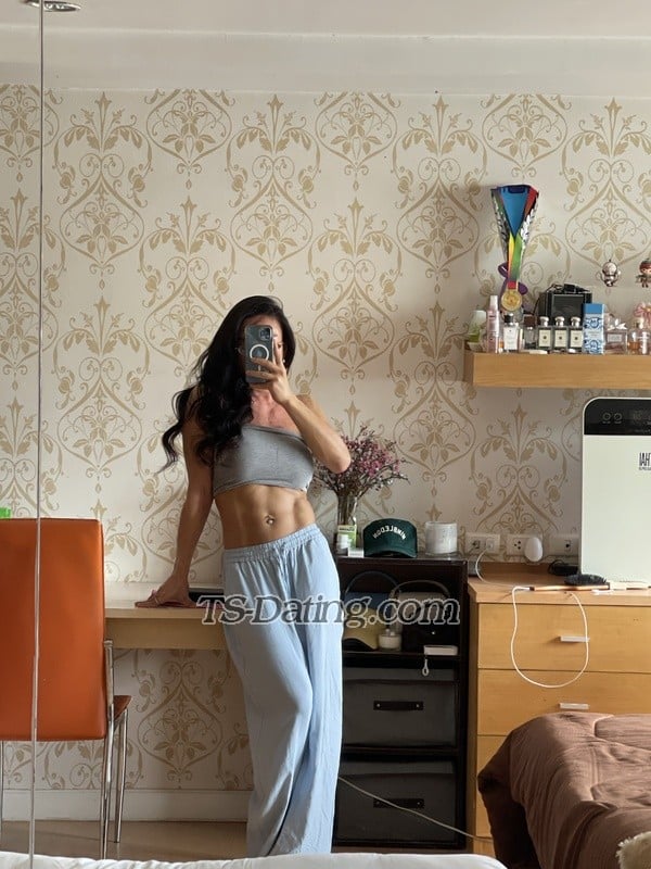 feedphoto-Pailin-9965864  Pailin feed photo