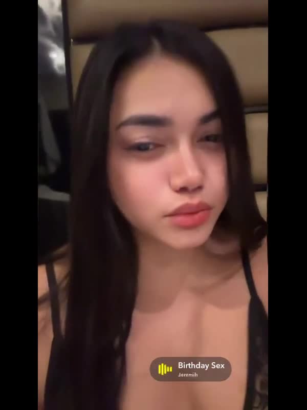 feedvid-AndreaForYou-2191886  AndreaForYou feed video