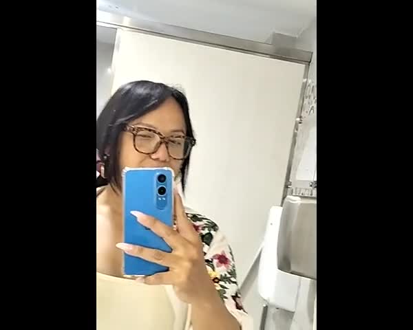 feedvid-Laaraa-4545510  Laaraa feed video