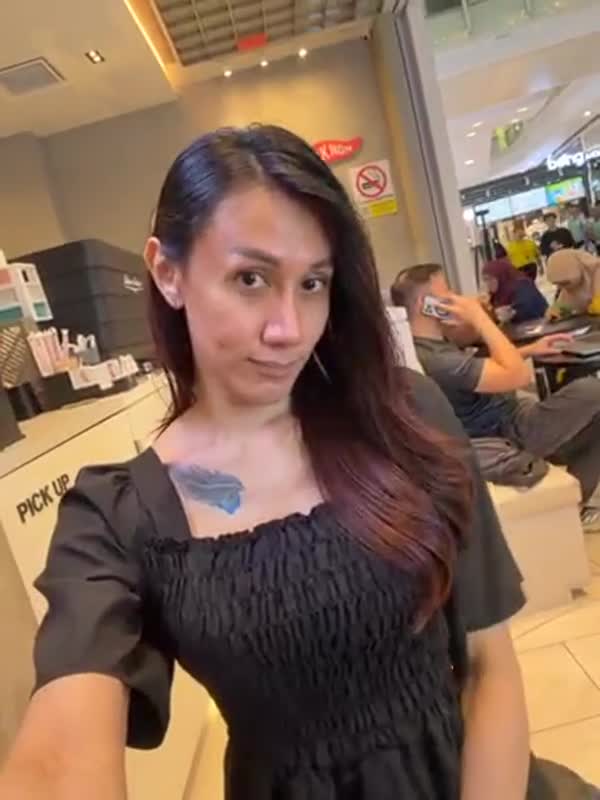 feedvid-MeyMeyWaria-0754973  MeyMey Waria feed video