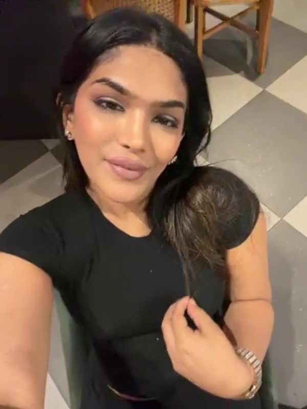 feedvid-VelvetJulia-2343458  Velvet Julia feed video