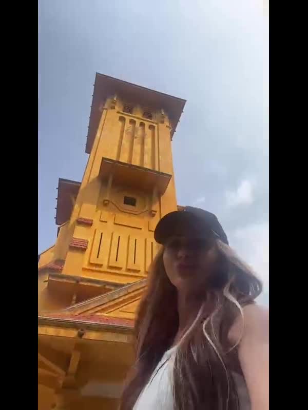 feedvid-ella-1767521  ella feed video