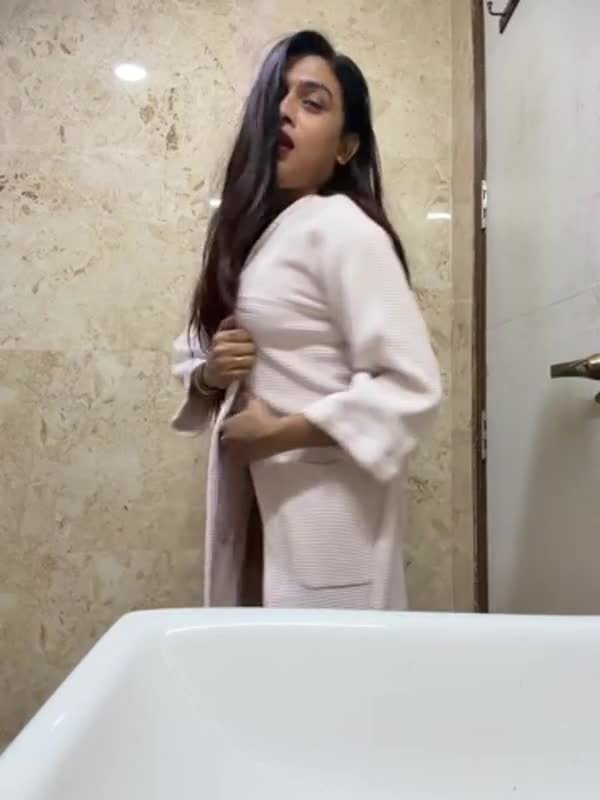 feedvid-hottNatasha-7404464  hott Natasha feed video