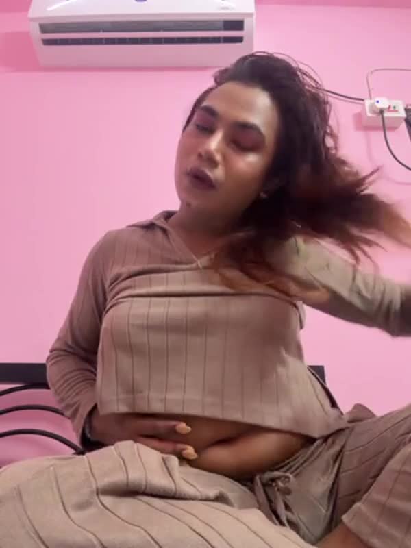 feedvid-rheamalhotra-9658908  rhea malhotra feed video