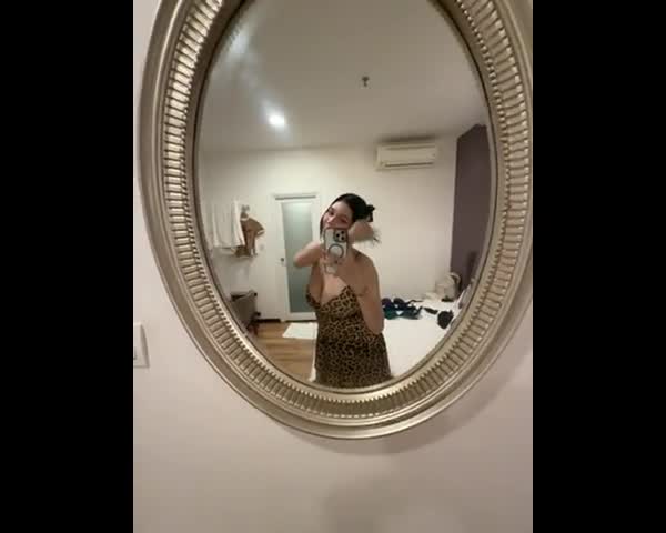 feedvid-vaniagabrelly-5188687  vaniagabrelly feed video