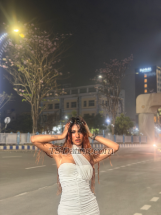 trans girl AAROHIROY 4615795