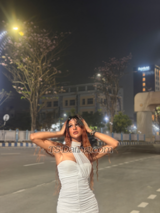 trans girl AAROHIROY 4615818