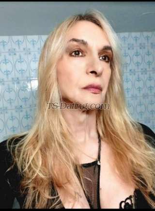trans girl ALEXIAROSSI 4536215 trans girl ALEXIAROSSI 4536215