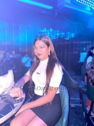 trans girl Aaliyakhan07 4370712