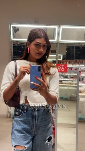 trans girl Aaliyakhan07 7738529