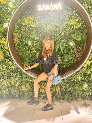 trans girl Aaliyakhanvas 4574044