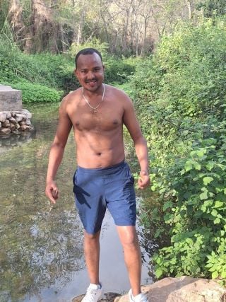 Abrha dating ad