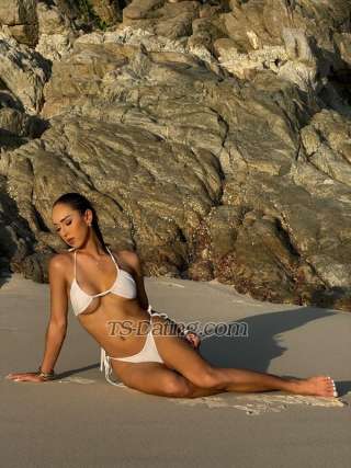 trans girl Acshi2001 8631107