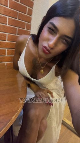 trans girl Adiira 1520236