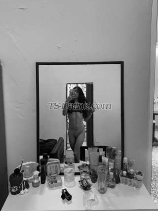 trans girl Adriana23 8223858