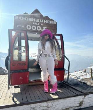 trans girl Adrianaarg 3787691