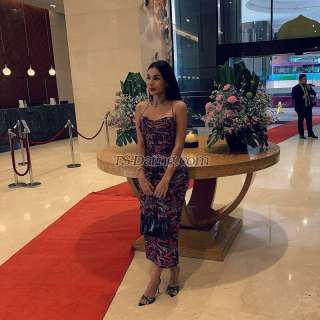 trans girl Adrianagg 6641390