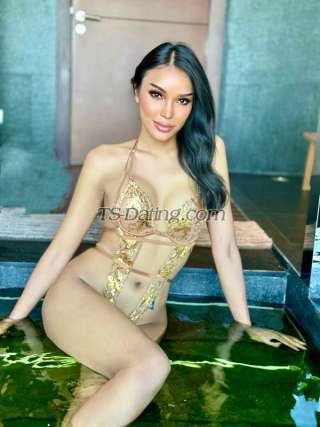 trans girl Aemmiga477 3596805