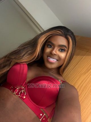 trans girl Agathafer 7970937