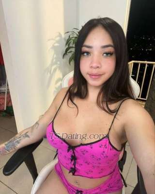 trans girl AhomeMartine 8916932
