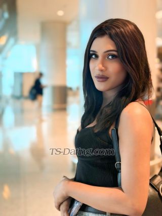 trans girl Aishbaloch 6051619