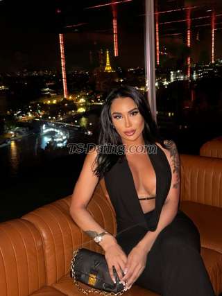 trans girl Alealfieri 9681799 trans girl Alealfieri 9681799