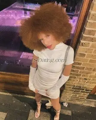 Shemale Alexandra2002 6371140