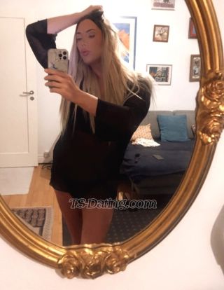 trans girl AlexandraTr 1582223 trans girl AlexandraTr 1582223