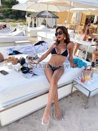 trans girl Aleyssakarlz 8878439