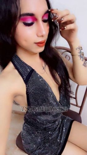 trans girl Aliaaroy 4876448