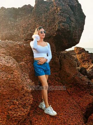 trans girl Aliarawat 6758331