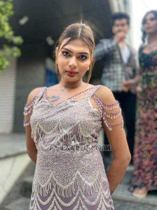 trans girl AlinaId 0295914 trans girl AlinaId 0295914