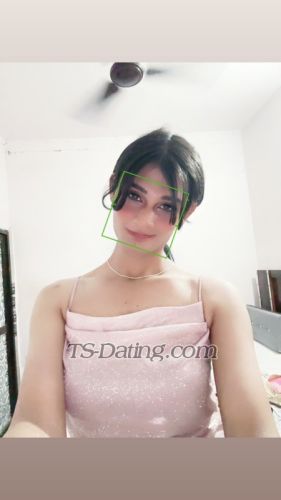 trans girl Alinasharma 1202350