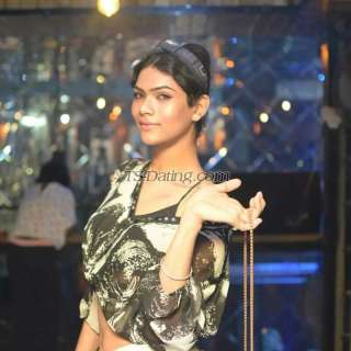 trans girl Aliyakhan 2185330