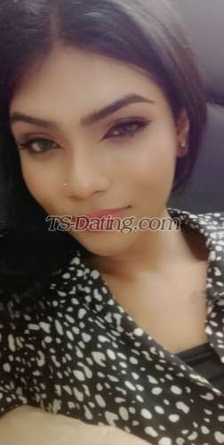 trans girl Aliyakhan 6709518