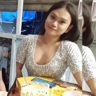 trans girl AlleaMae 4927429