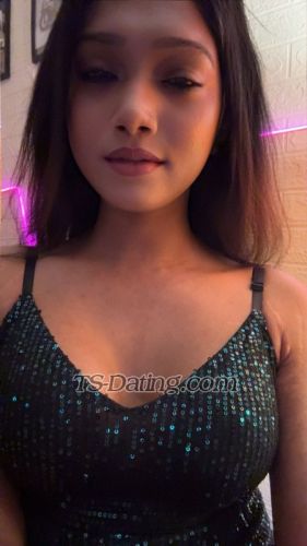 trans girl AluringAhira 0756477 trans girl AluringAhira 0756477