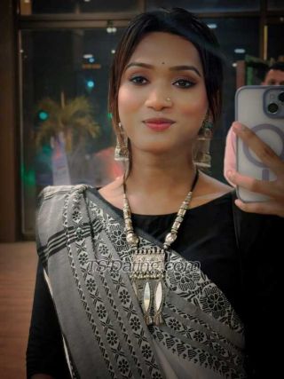 trans girl AluringAhira 5203812 trans girl AluringAhira 5203812