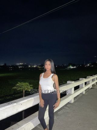 trans girl Amirasohott 0085417