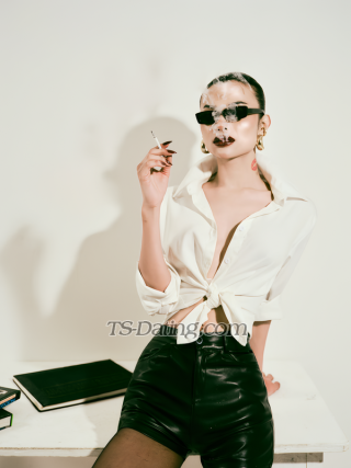 trans girl Amyscarlet 6399098