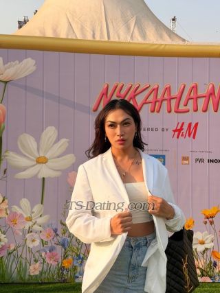 trans girl Andiwang 2856138