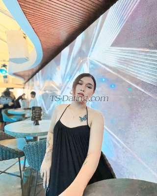 trans girl Anggii1603 7440260