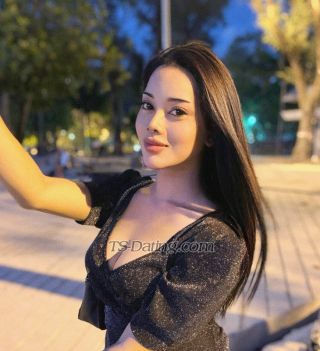 trans girl Angsumalin 1570034