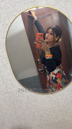 trans girl Anshikaa 0888186