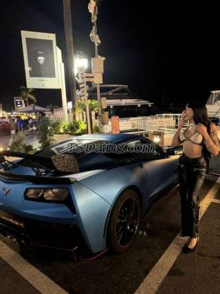 trans girl AraARG 2749404 trans girl AraARG 2749404