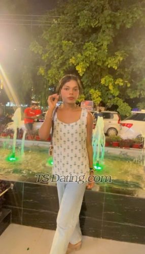 trans girl Arohishrma 2829457