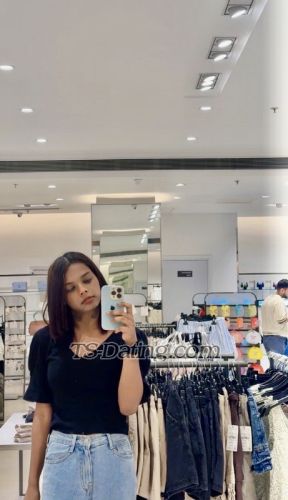 trans girl Arohishrma 5833552