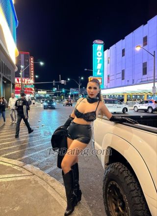 trans girl Arraquen 1693411 trans girl Arraquen 1693411