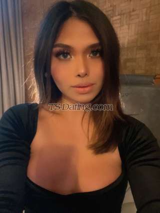 trans girl AsianMaja 8223019